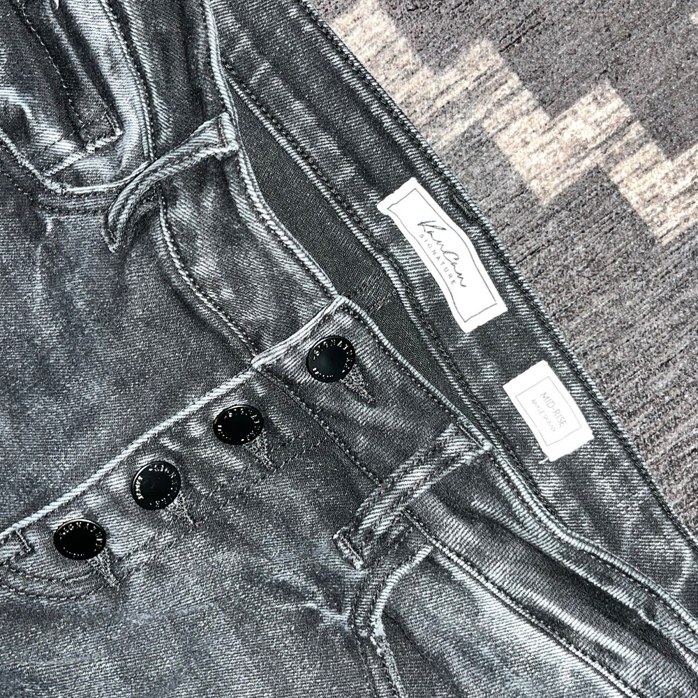 KanCan Black Stonewash Buttonfly Skinny Jeans Mid Rise Size 27